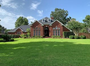336 Timbercreek Dr, Lake Jackson, TX 77566