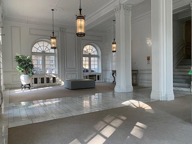 Grand Beaux Arts lobby.