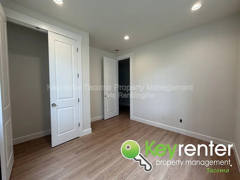 16517 48th St NW — Photo 10