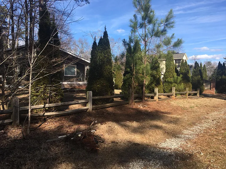 8095 Lanier Dr — Photo 6