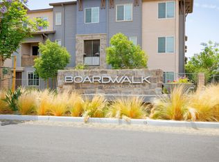 677 Savi Dr, Corona, CA 92878