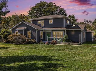 609 Ironwood Dr, Ann Arbor, MI 48103