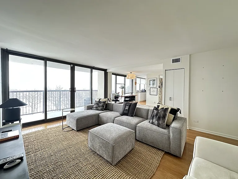 6701 S Crandon Ave #E05P — Photo 12
