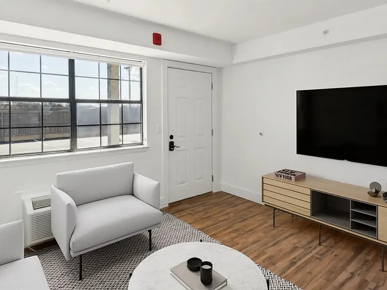 Trinity Lofts — Photo 2