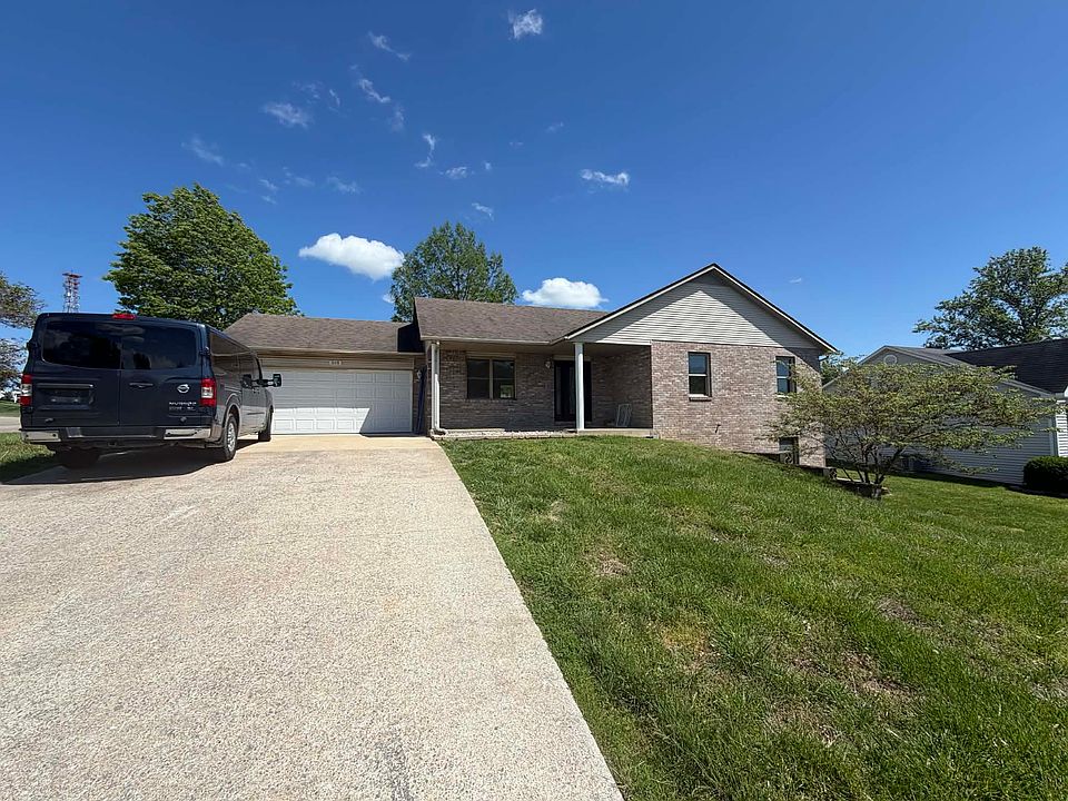 1st image of 808 Eagle Dr