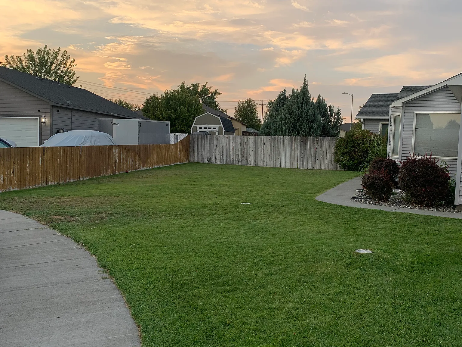 3 bed, 1443 sqft, $2,100 — Photo 2