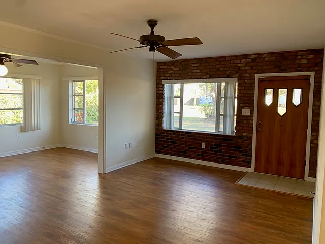 1315 Dora Ave — Photo 2