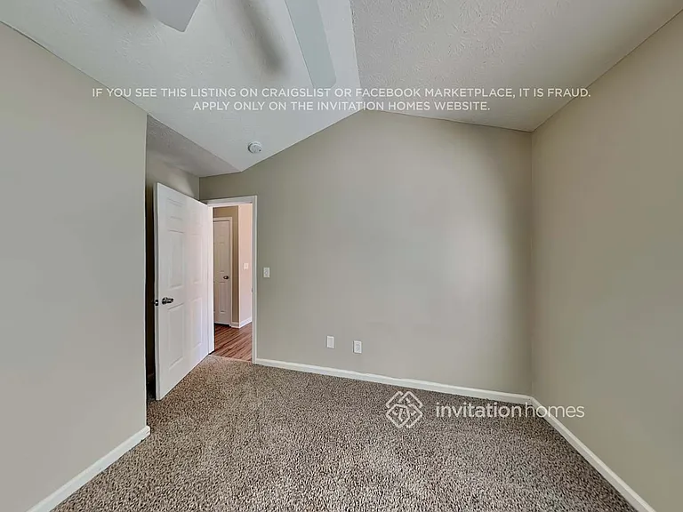 417 Autumn Lake Ct — Photo 9