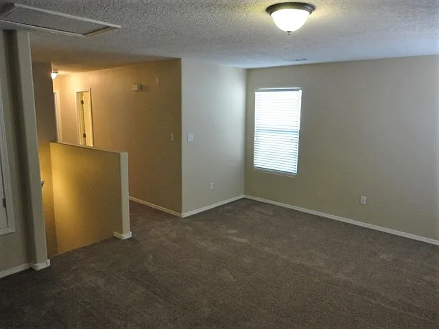 1232 Maple Meadows Dr NE — Photo 10