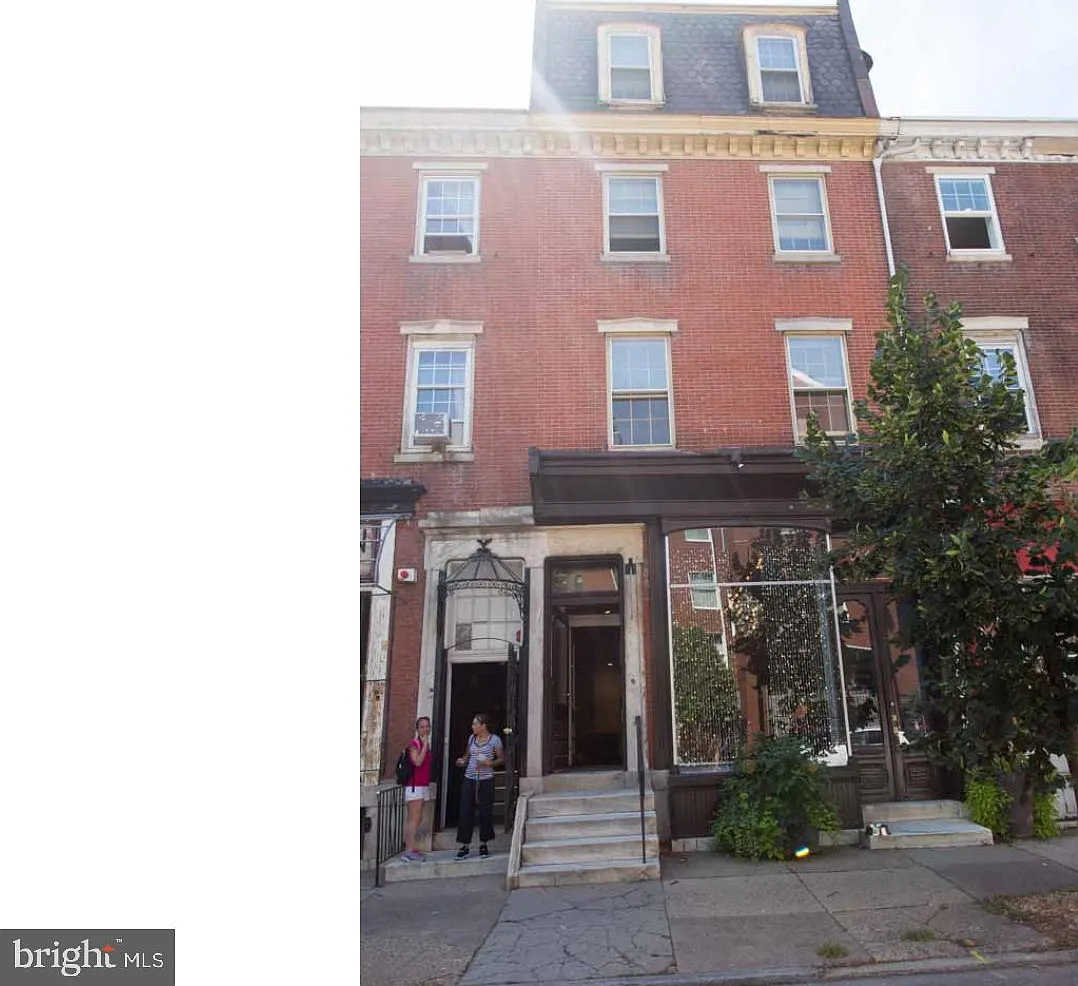 1 bed, 1.0 bath, 650 sqft, $2,135 — Photo 1