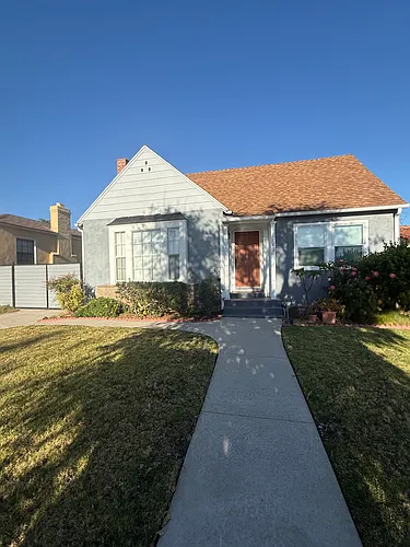 1142 N Isabel St Photo 1