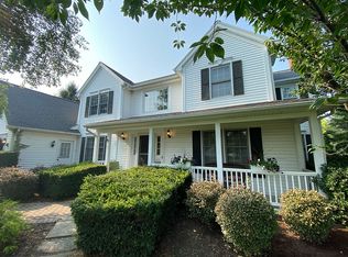 292 Meadowlark Ln, Victor, NY 14564