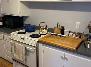 39 Village Ln, Rochester, NY 14610