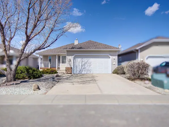 26 S Skyline Cres, Claresholm, AB T0L 0T0