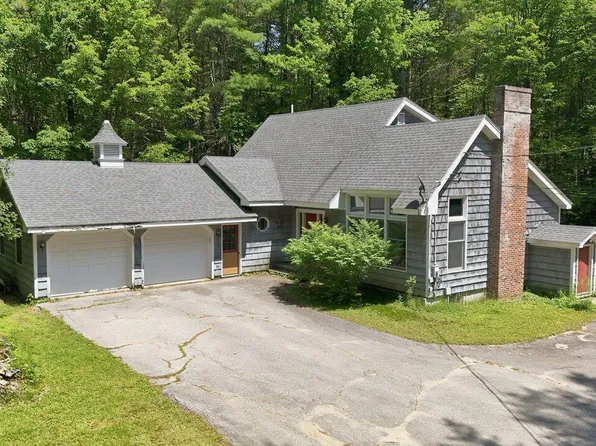 392 Foss Road, Limerick, ME 04048
