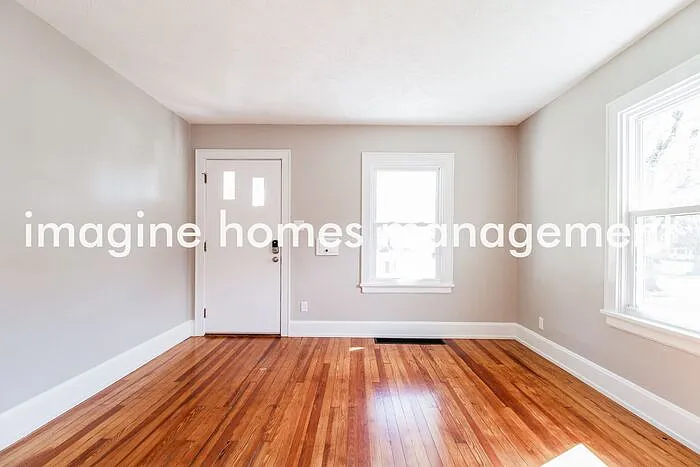 2 bed, 1.5 bath, 1237 sqft, $2,050 — Photo 2