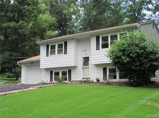 108 Noel Dr, New Windsor, NY 12553