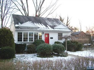 165 Knickerbocker Ave, Hillsdale, NJ 07642