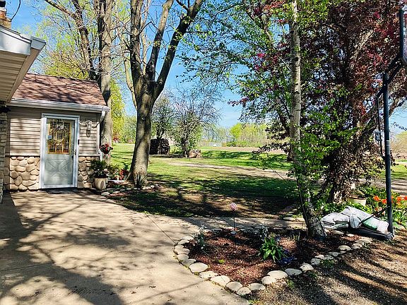 front porch cement walk way