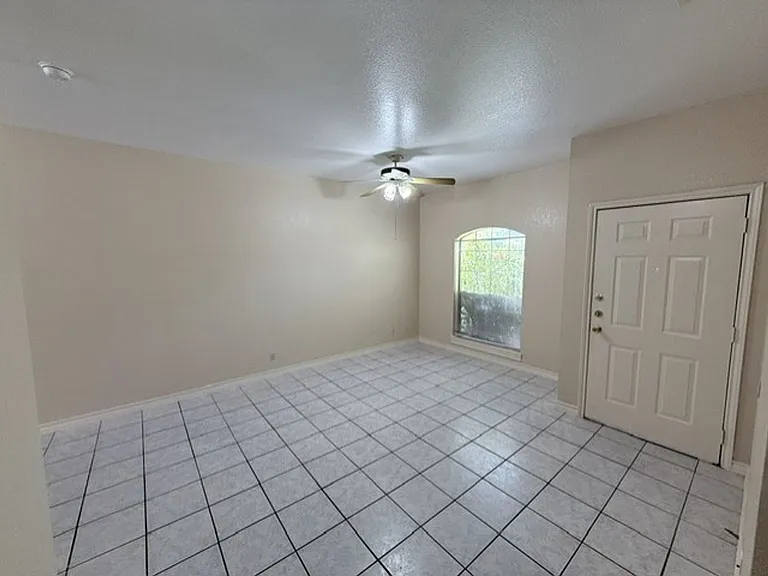 1420 Musser St — Photo 5