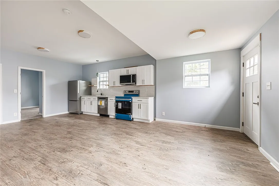 2 bed, 1.0 bath, 1083 sqft, $1,475 — Photo 4