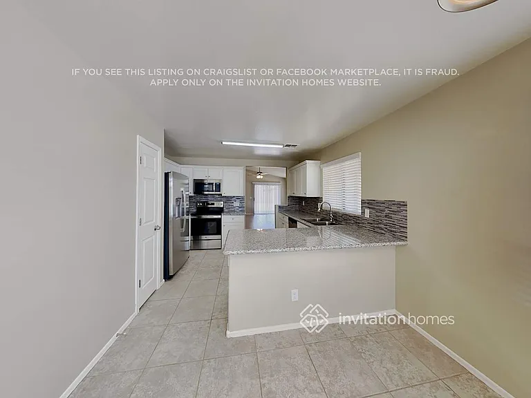 12572 W Saint Moritz Ln — Photo 5