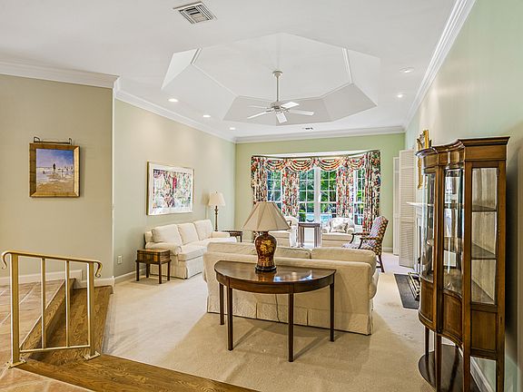 4th image of 110 Cowry Ln