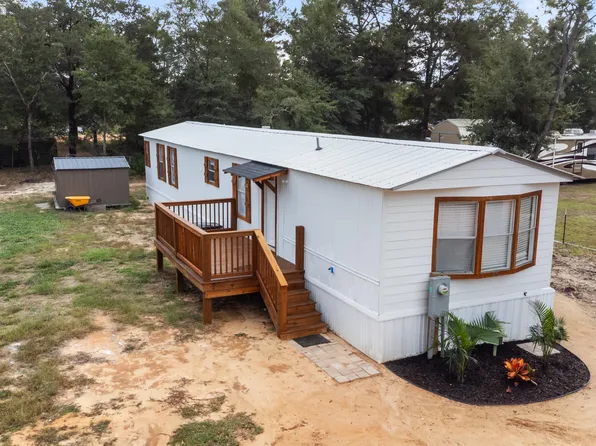 66 E Orange Blossom Ave, Defuniak Springs, FL 32433