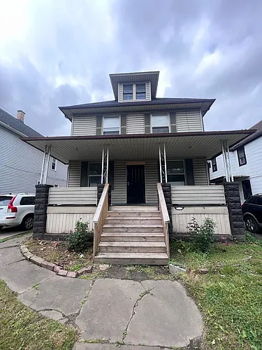 E. 59th St 3718 Photo 1