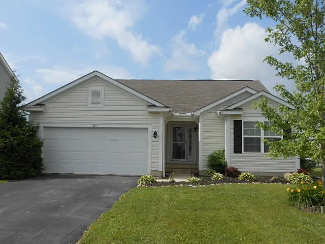 211 Cherry Tree Ln photo 1