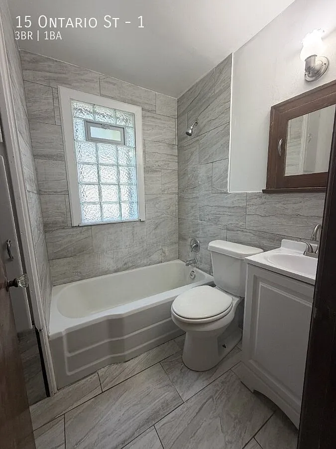 Spacious 3-Bedroom First-Floor Apartment with Off-Street Parking! — Photo 2