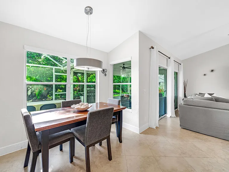13064 Meadowbreeze Dr — Photo 3