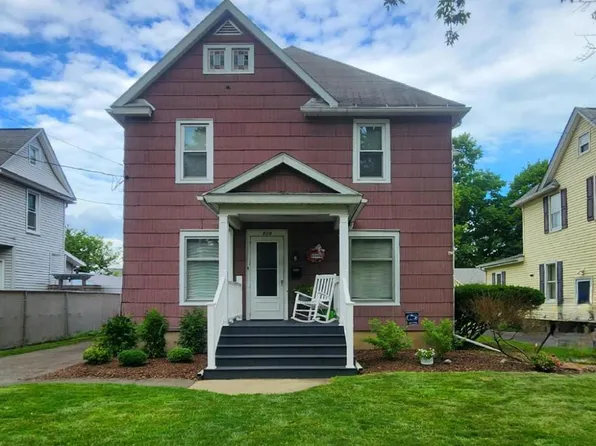 108 N Hopkins St, Sayre, PA 18840