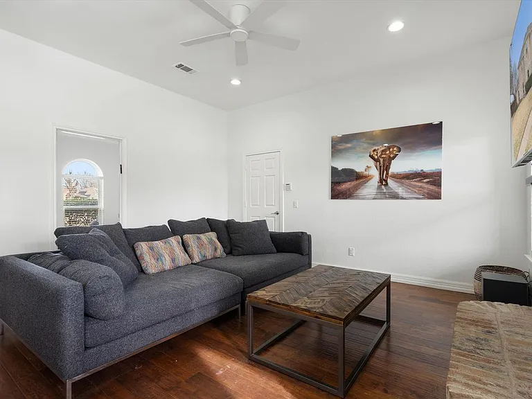 1103 Pawnee Ct — Photo 9
