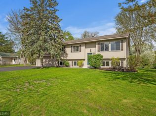 4454 Rosebriar Ave, Vadnais Heights, MN 55127