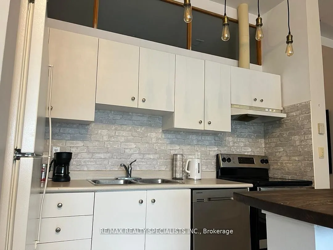 2 bed, $3,190 — Photo 3