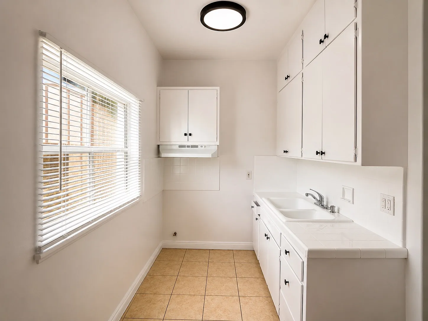 Studio, $1,550 — Photo 4