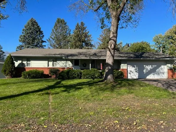 2245 Beam Ave, Saint Paul, MN 55109