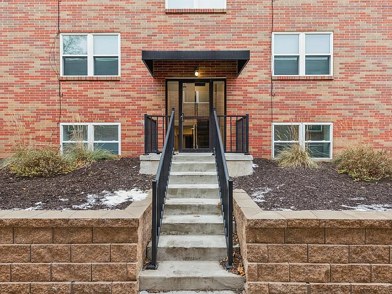 4605 California St #3 — Photo 10
