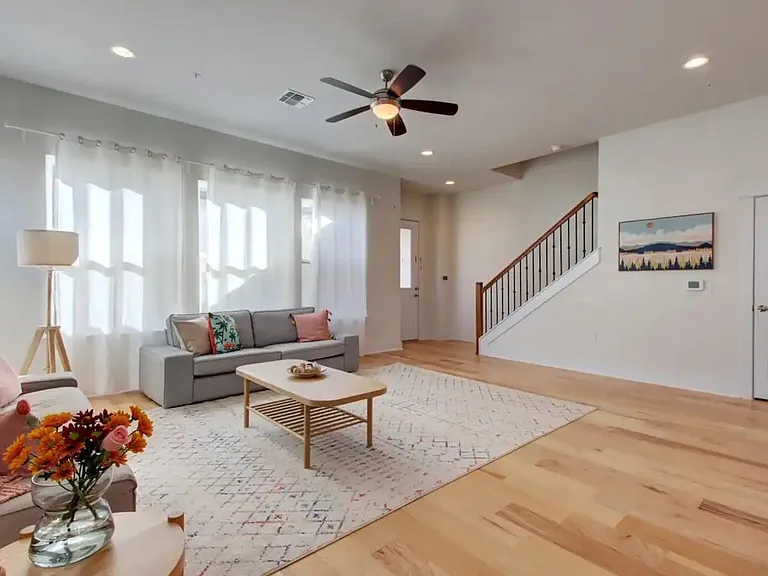 4711 Vaughan St — Photo 18