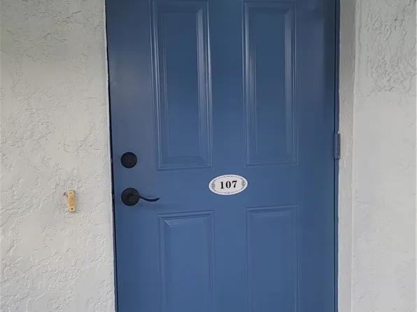 1202 Cape Coral Pkwy W APT 107, Cape Coral, FL 33914
