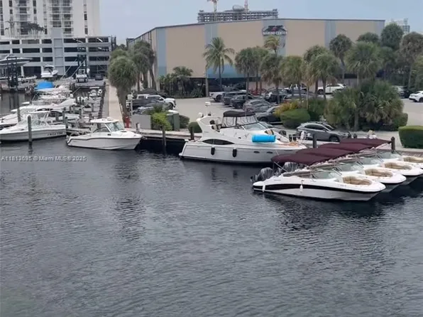 13105 NE Ixora Ct #300, Miami, FL 33181