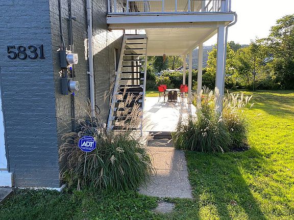 5th image of 5831 Bryson St