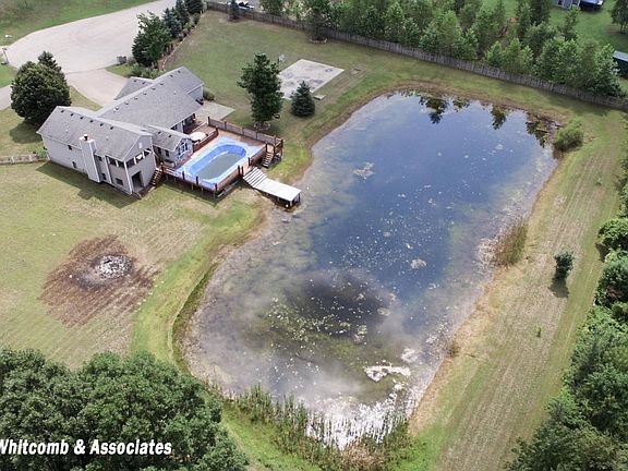 2nd image of 4242 Fenwick Dr
