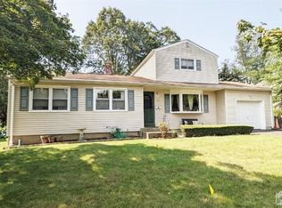 17 Birchwood Rd, Jamesburg, NJ 08831