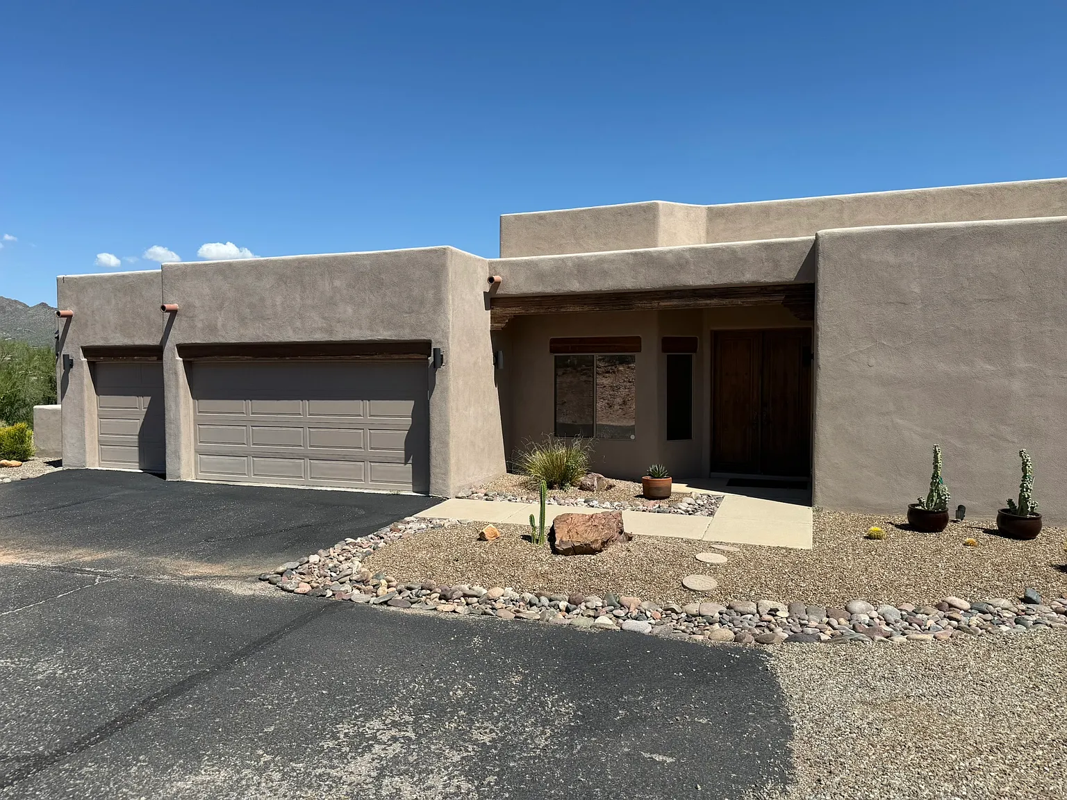Privacy-pristine desert- all on 3.84 acres. — Photo 4
