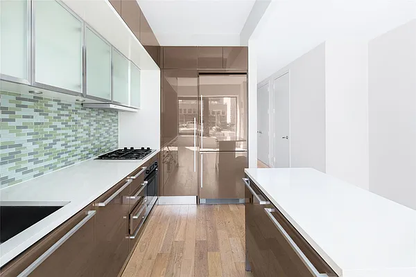 Rented by Douglas Elliman | media 16