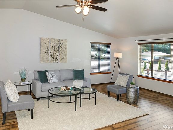 3rd image of 4030 26th Ave NE