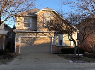 1114 Oxford Ct, Oakbrook Terrace, IL 60181