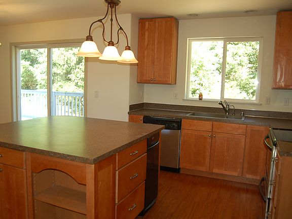 3rd image of 20 Chatham Pl